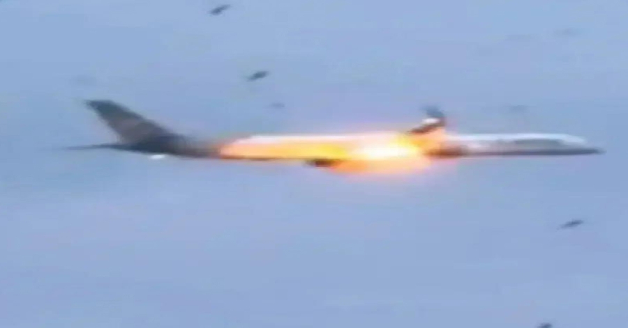 Sh0ck moment Boeing plane engine bursts into flames sparking emergency landing as passenger says ‘I sent goodbye texts’