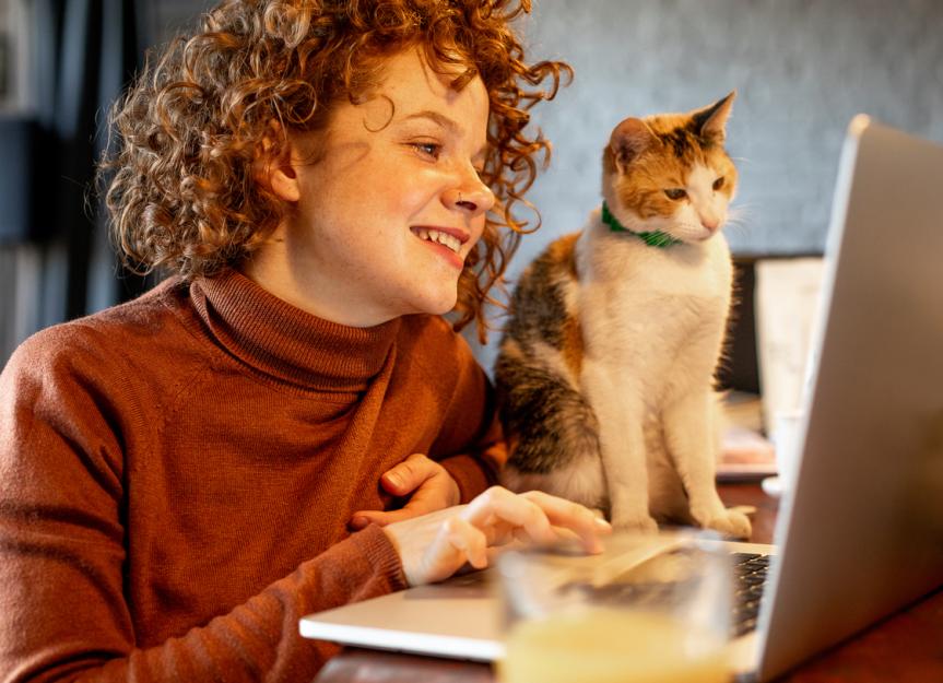 Sulfasalazine for Dogs: What Anxious Owners MUST Know About Gut Health